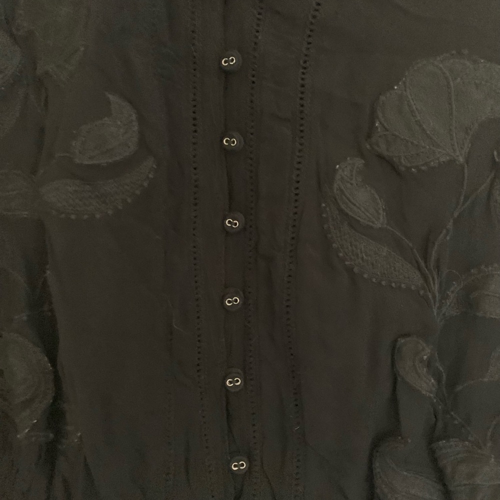 Black long sleeve shirt size medium